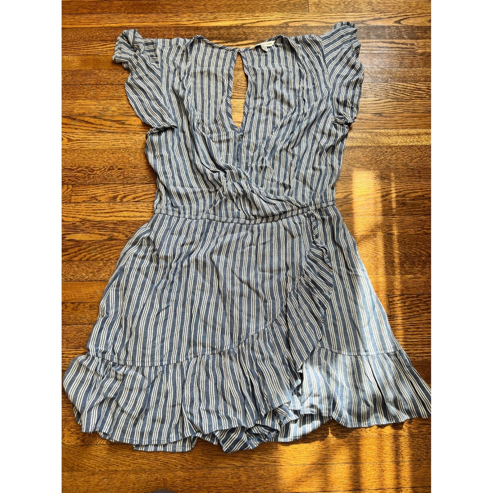 American Eagle Striped Ruffle Romper Blue White Wrap Front Keyhole Back Small
